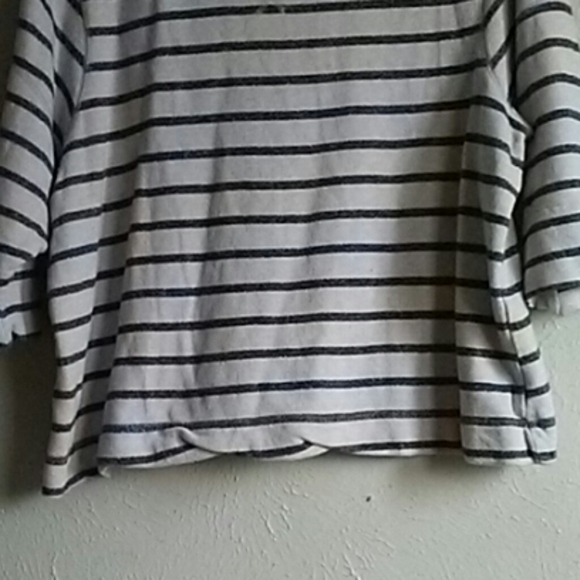 Final Price Coldwater Creek top - Picture 2 of 4